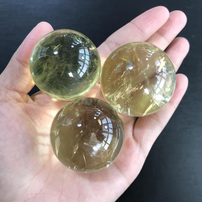天然黄水晶球晶体通透黄色水晶球饰品摆件原石打磨办公室家具装饰