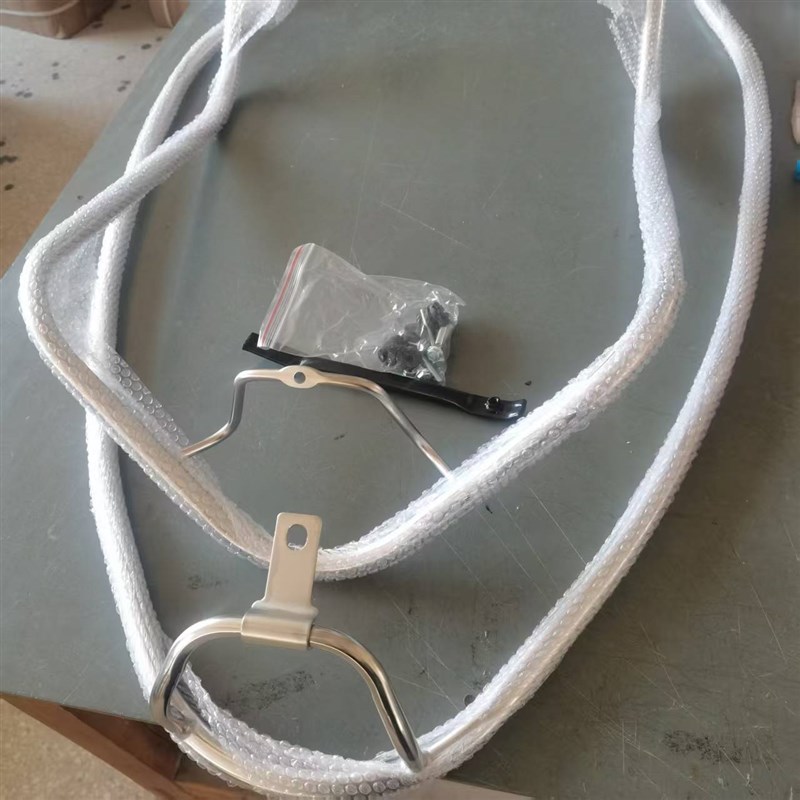 适用于新本摩托车护杠SDH125T-38护杠NS125D国四保险杠不锈钢护架