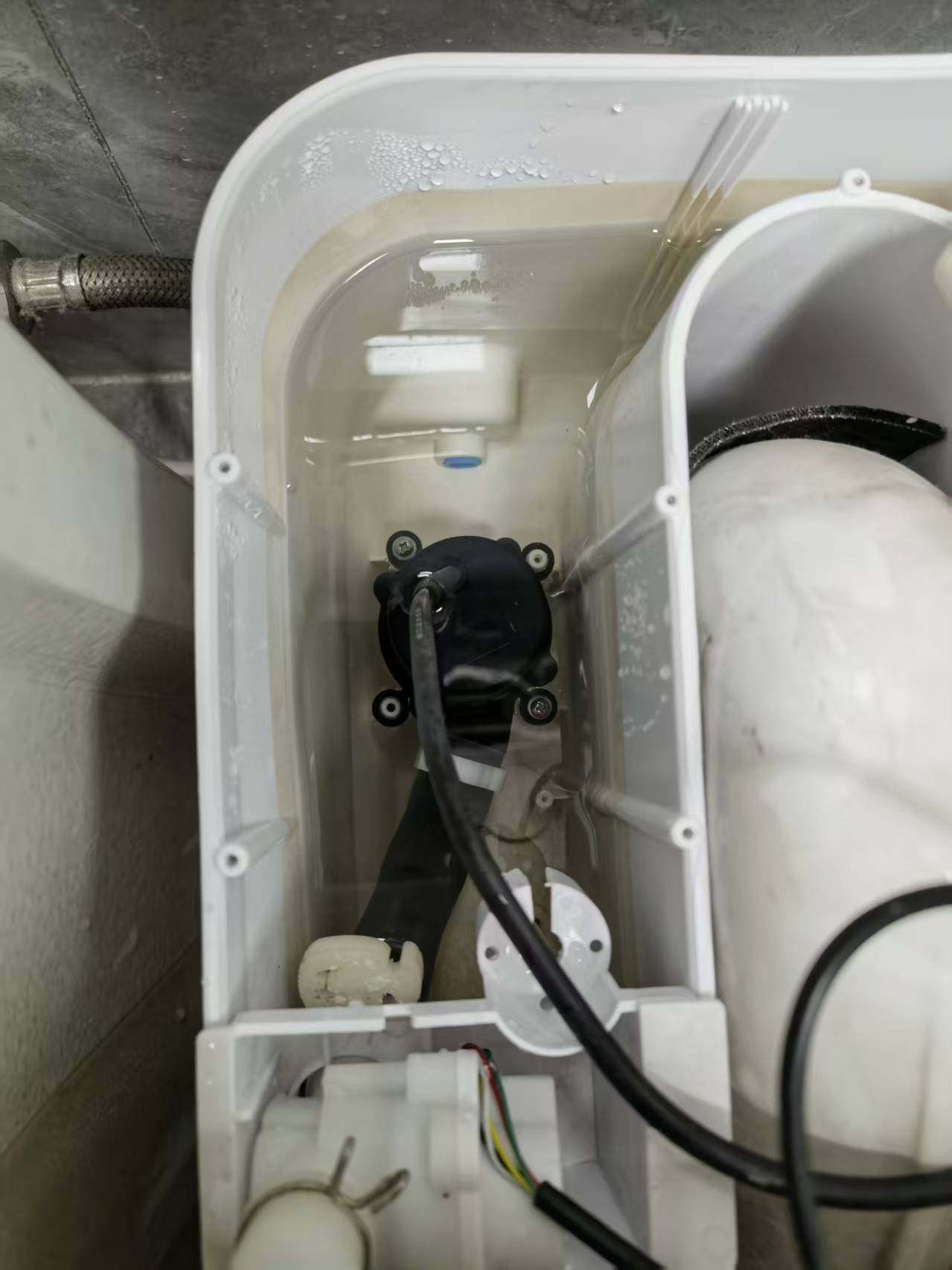 智能马桶增压泵 智能马桶水泵 零水压水泵 智能马桶启动器