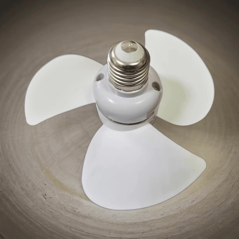 家用厨房插座小风扇新款迷你风扇大风力宿舍吊挂式静音小型电风扇