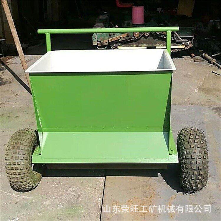 足球场校园草坪冲砂机手推式人造草坪冲砂机运动场草坪填沙机