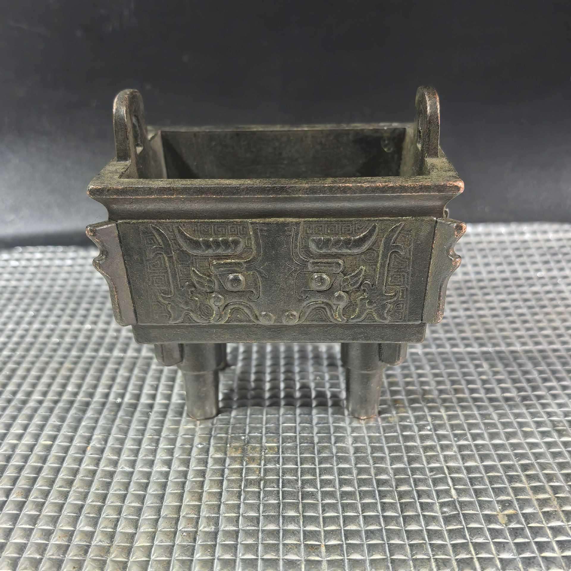 仿古仿青铜鼎工艺品摆件聚宝龙四方鼎家居办公室装饰品