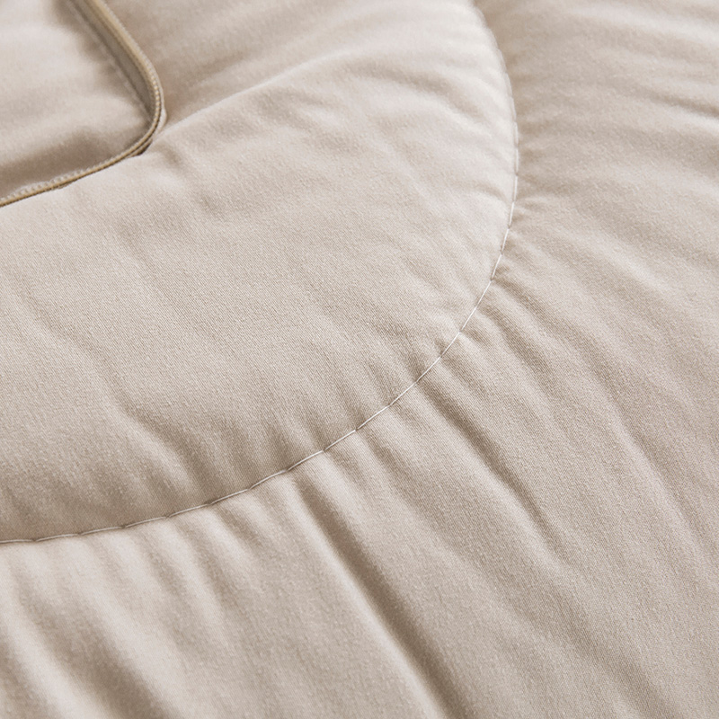 抱枕被子两用办公室车载抱枕被沙发午睡空调被二合一