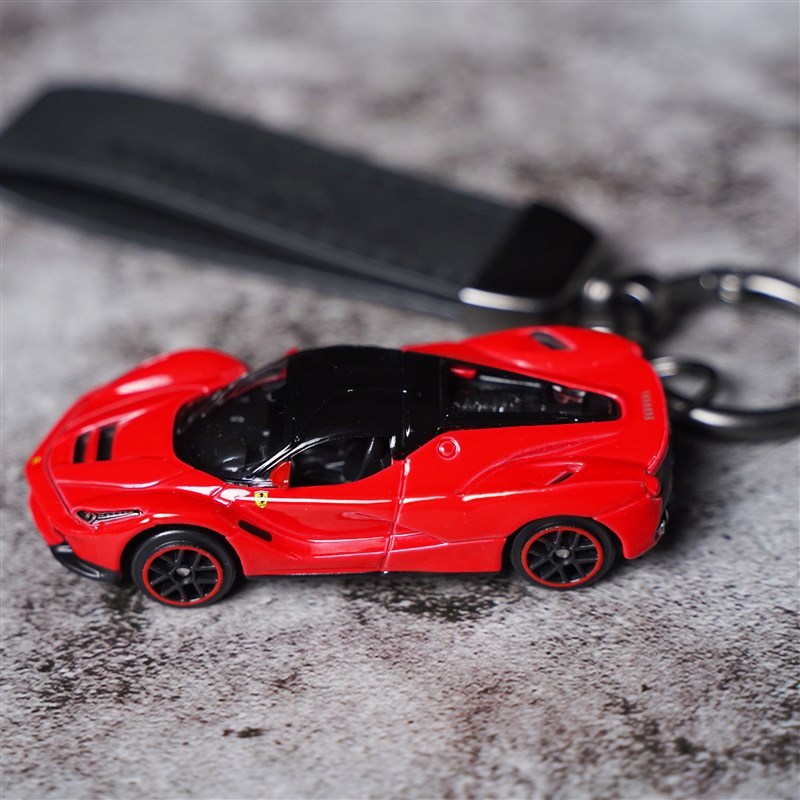 正版授权个性合金属适用法拉利拉法改装超跑车模jdm钥匙扣挂件