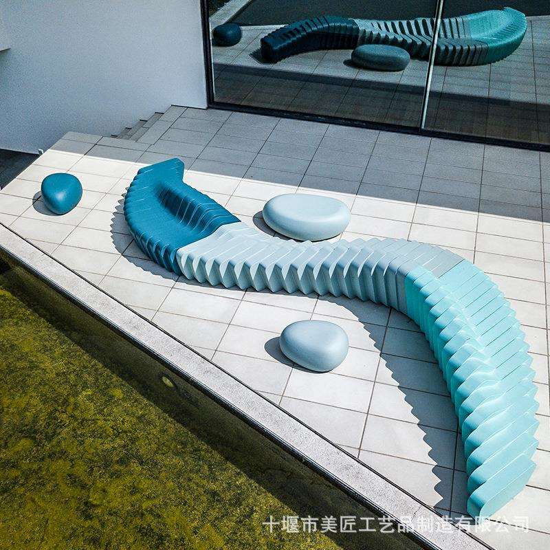 玻璃钢方块座椅异形坐凳商场美陈休闲椅S型艺术长椅室外切片凳子