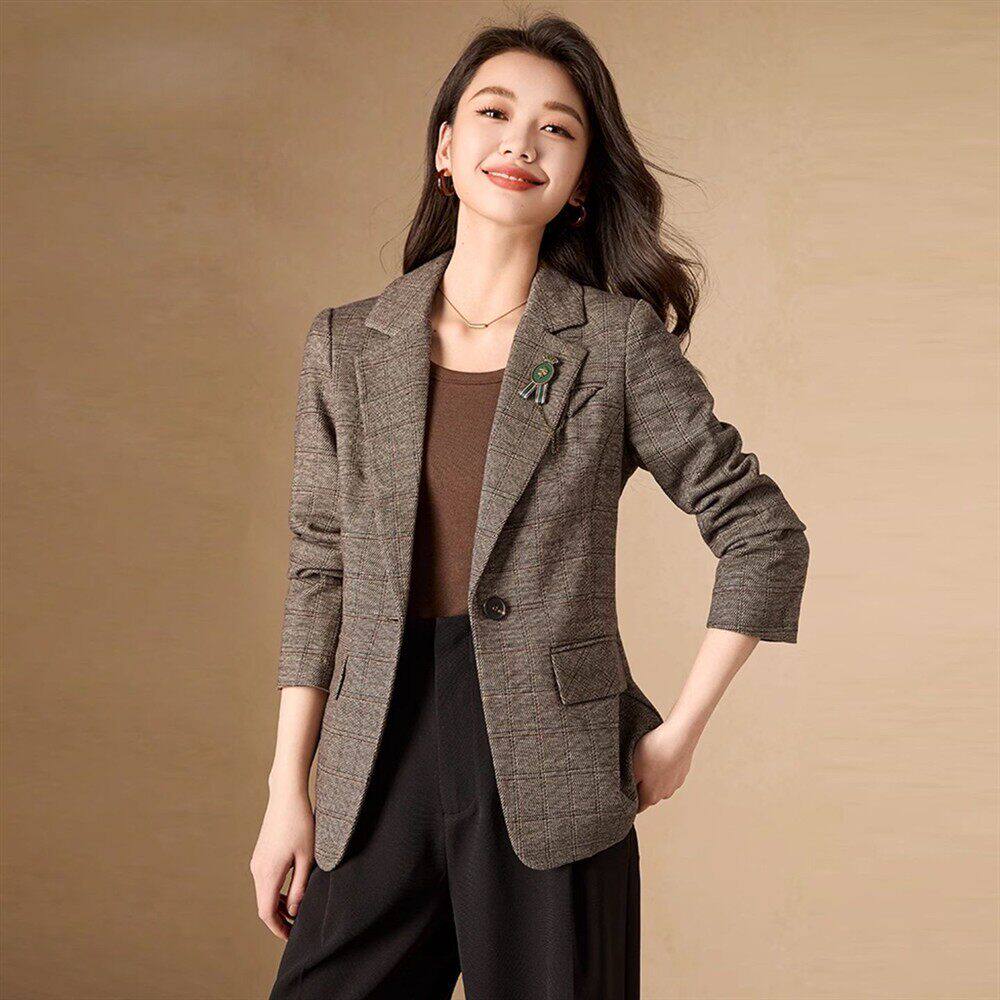 格子小西装外套女款2026年秋季新款爆款气质名媛轻奢高级感外套