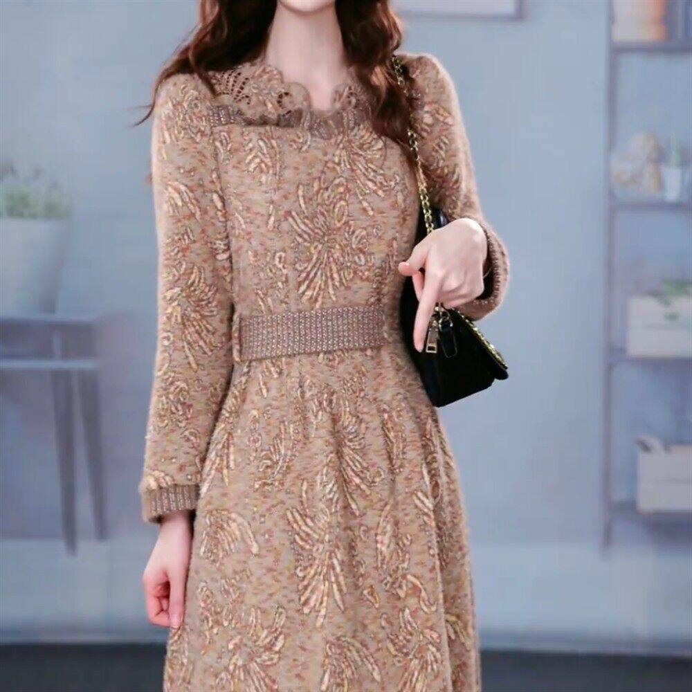 优雅气质时尚加厚连衣裙女2026秋冬季新款遮肉百搭显瘦中长款裙子