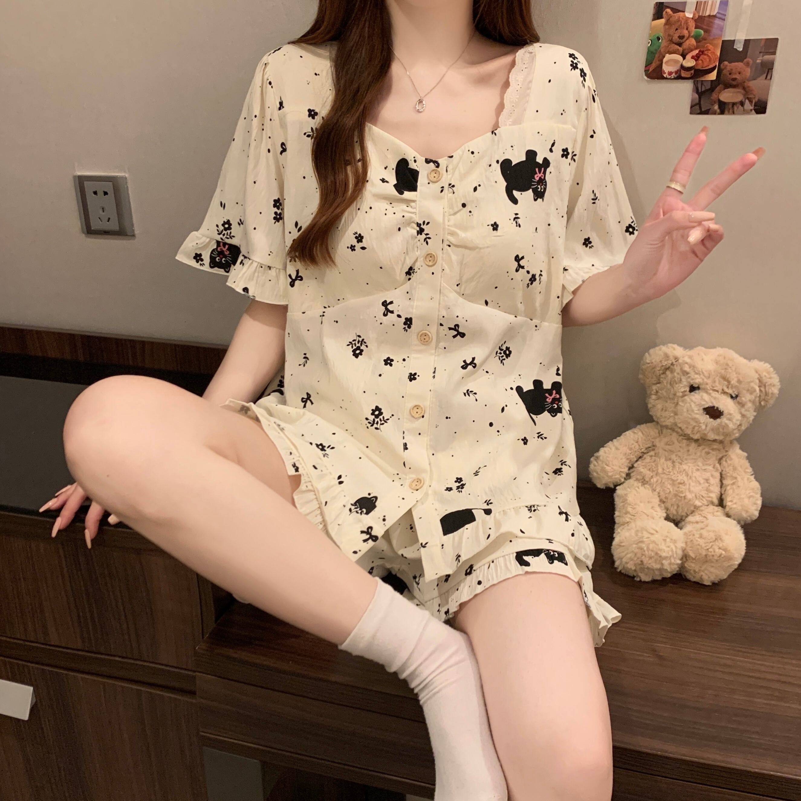 卡通可爱风睡衣女夏季棉质短袖短裤宽松全印花家居服套装
