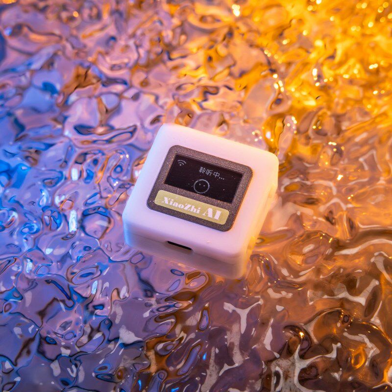 小智AI人机对话虾哥推荐人工智能机器人小智ESP32-S3-N16R8开发板