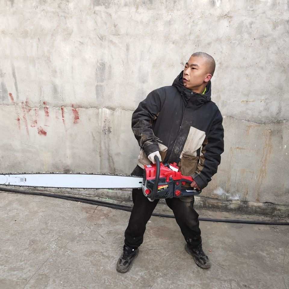 油锯挖树油锯大功率重载款进口2冲程伐木汽油锯多功能砍树机原厂