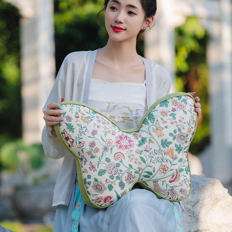 新中式蝴蝶异形抱枕法式轻奢靠垫套客厅沙发中古风不规则靠枕含芯