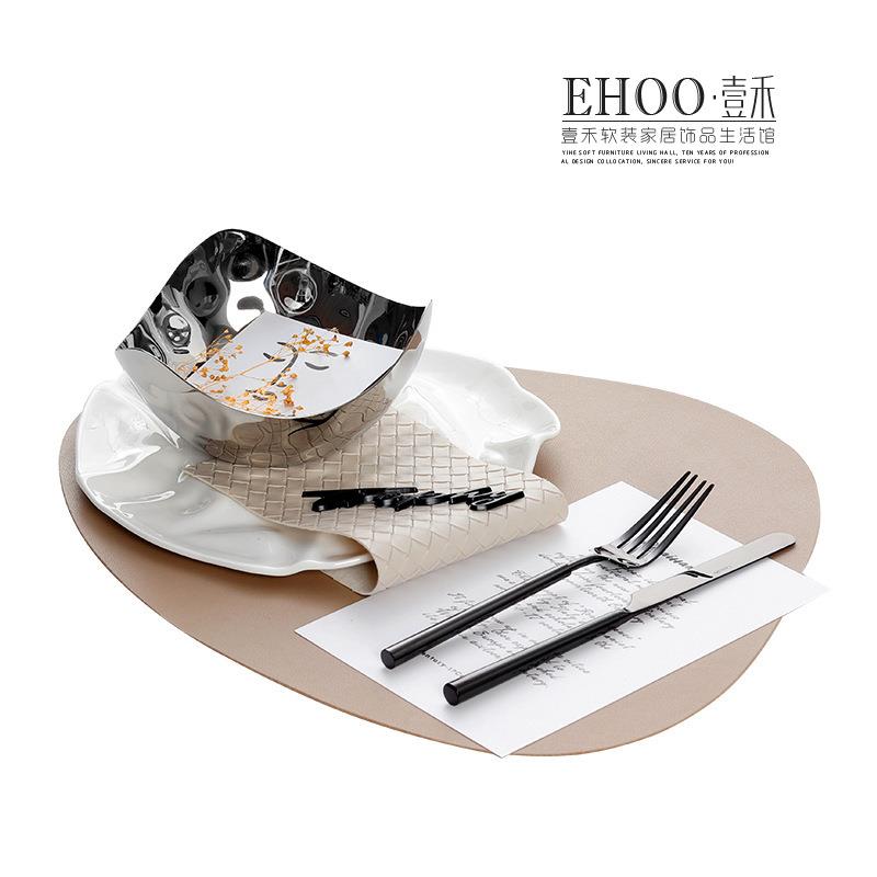 简约现代样板房餐具套装软装摆台饰品异形餐垫旋转花边陶瓷盘摆台