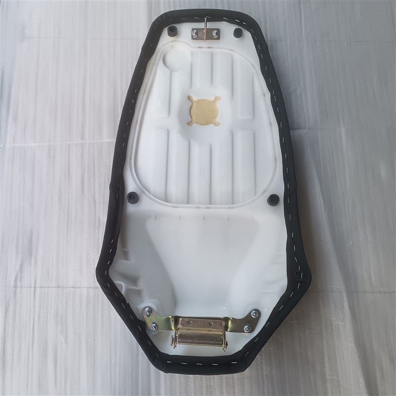 路虎摩托车座包鸭子山猫BWS150配套座垫踏板车坐包