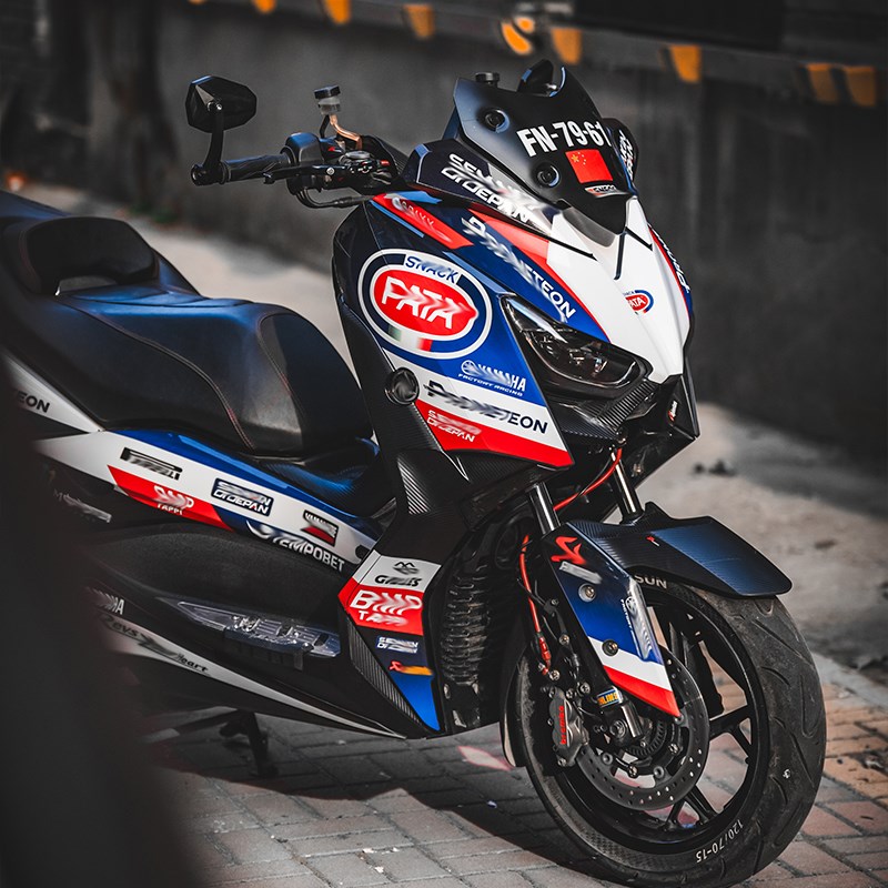 适用18-22款雅马哈XMAX300版画全车拉花保护贴膜摩托车贴纸改装件