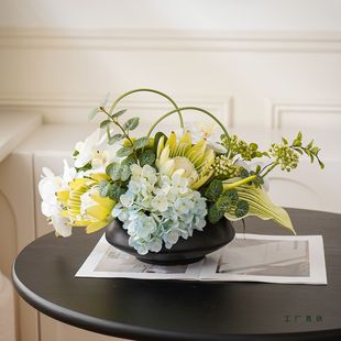 高级感餐桌中间桌花仿真花摆件餐厅圆桌转盘摆台酒店宴会饭店摆花