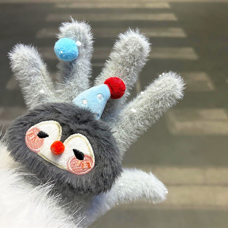 毛绒企鹅成人款手套女孩冬保暖加厚防寒五指手套户外玩雪大童可爱