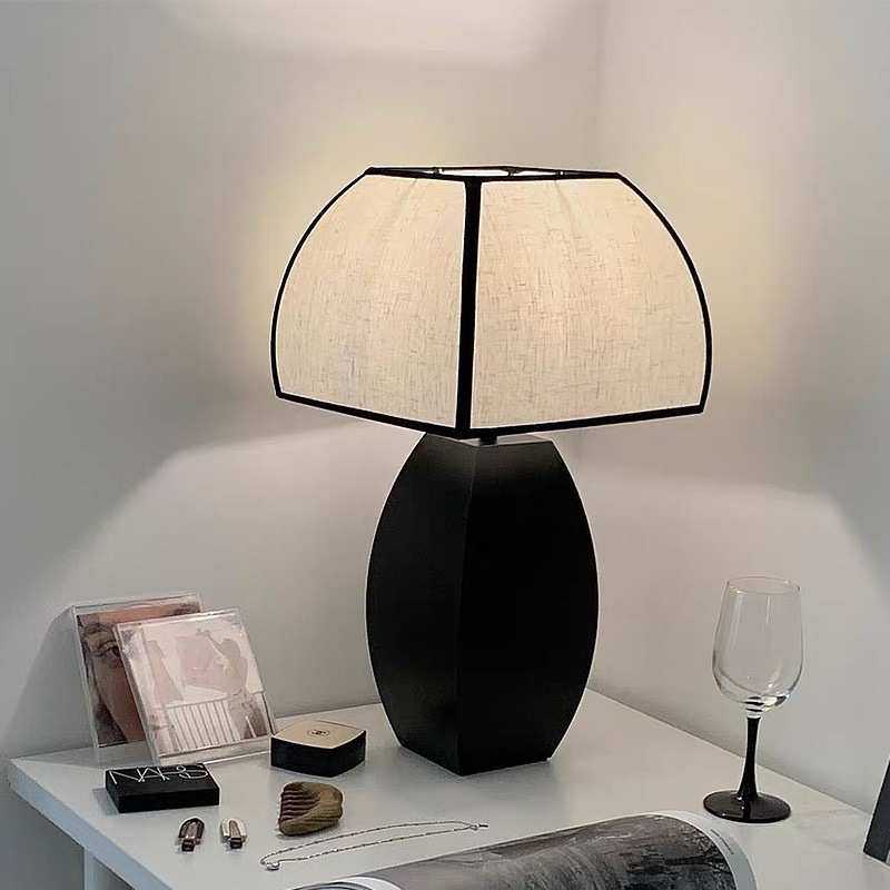 卧室客厅北欧床头灯氛围中古布艺树脂高级台灯新中式铁艺感罩四方,3C数码配件,USB灯,淘宝优惠券,粉丝福利购,淘宝优惠卷