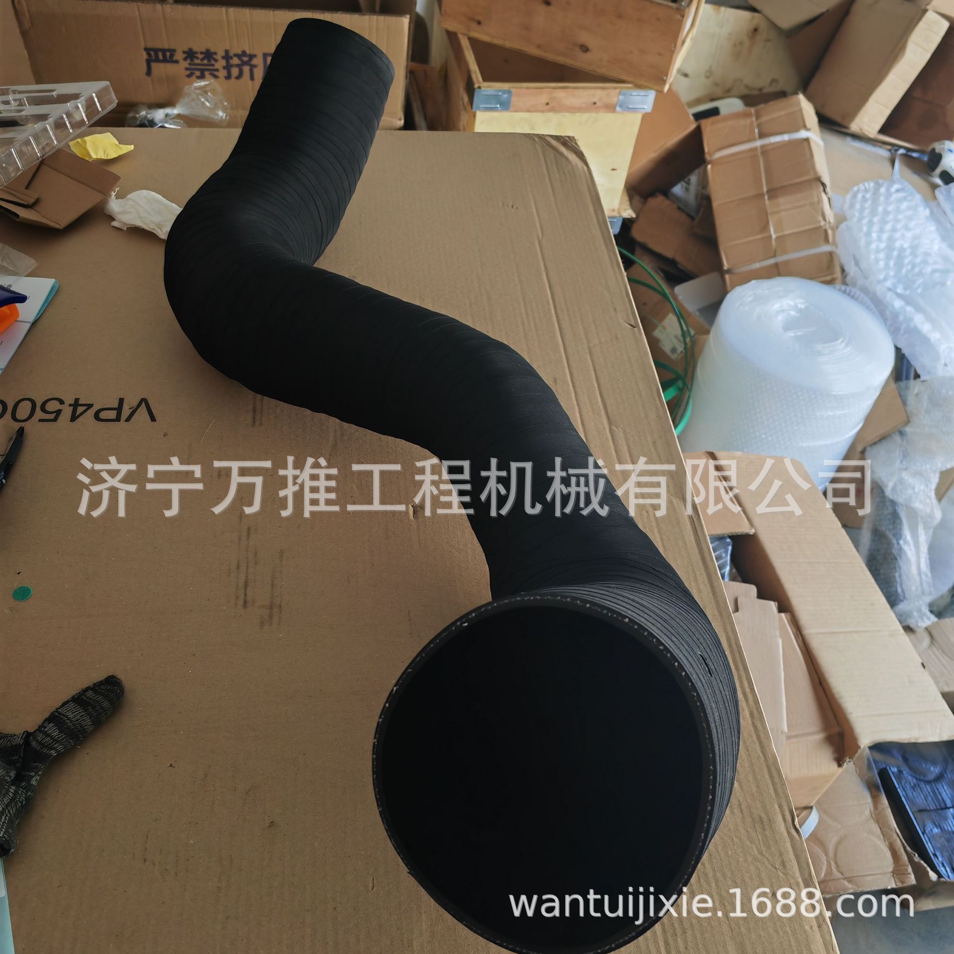 PC300-8挖掘机进排气胶管