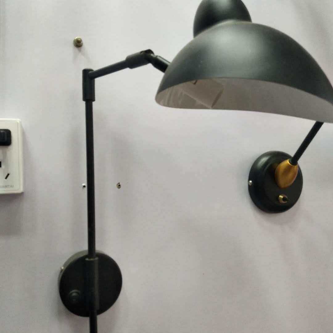 亚朵 酒店工程床头灯现代简约张牙舞爪摇臂黑色铁艺壁灯