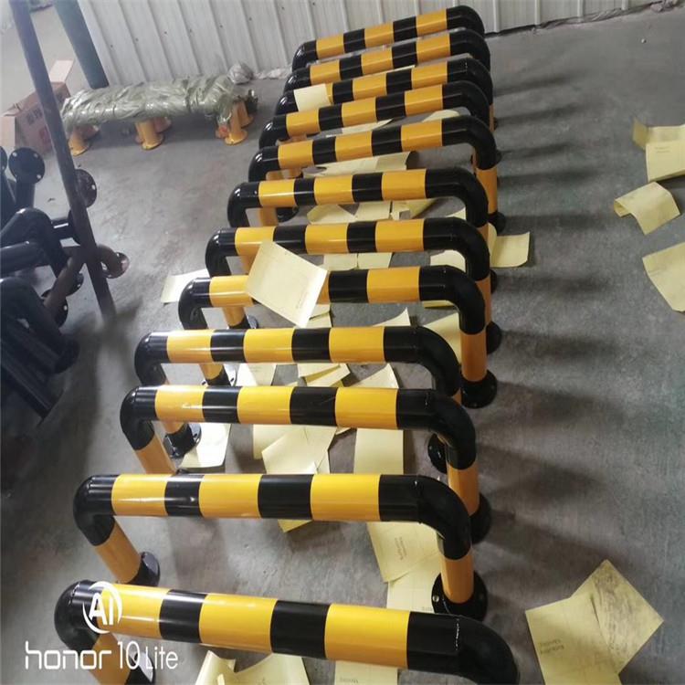 厂家供应钢管挡车器停车场挡车杆2米长防撞栏车轮定位器可