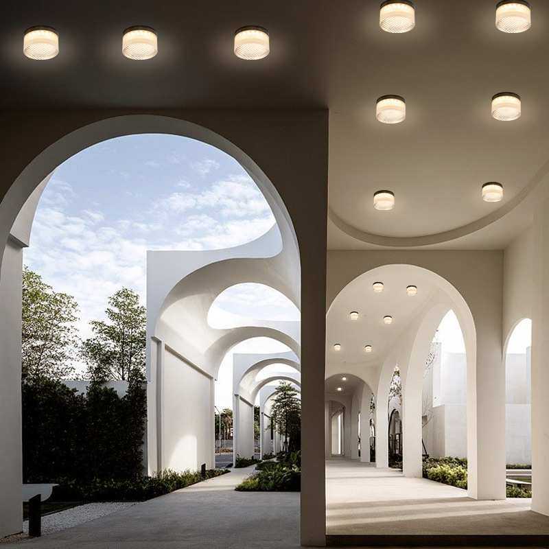 西班牙设计师北欧过道壁灯现代卧室床头个性亚克力玻璃壁灯LED