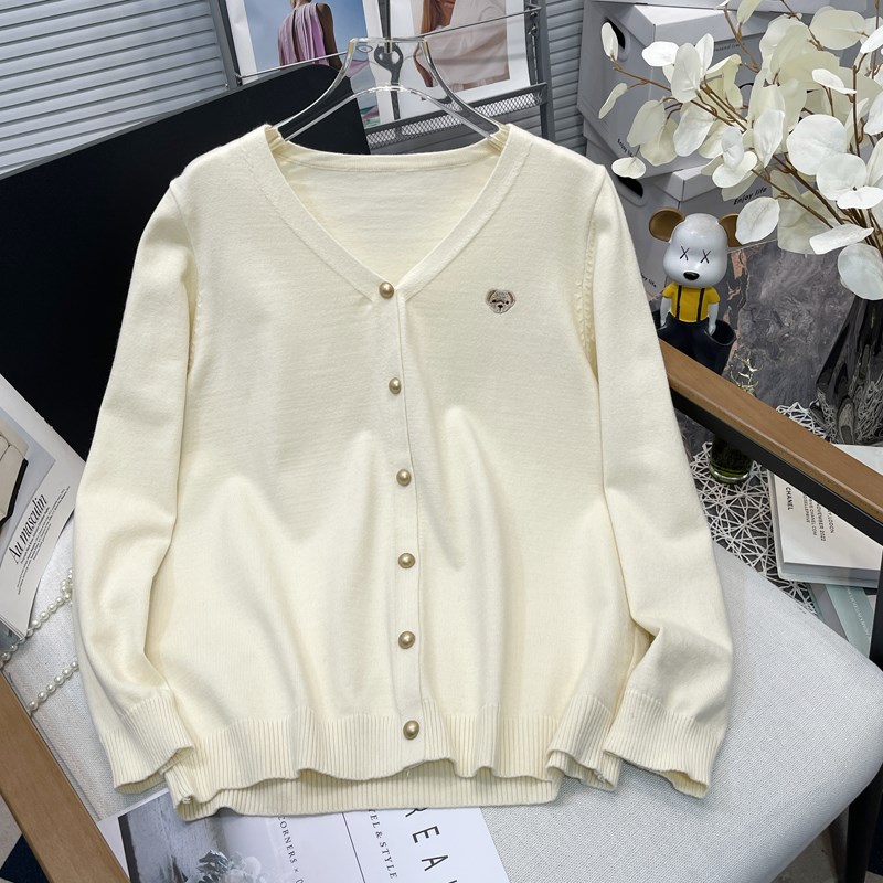 胡子叔大码时尚百搭简约v领刺绣针织开衫女早春胖mm时尚减龄外套