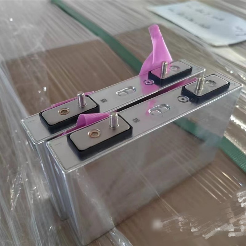 松下27A高倍率70C大容量三元锂12V24V电池组汽车货车应急启动电源