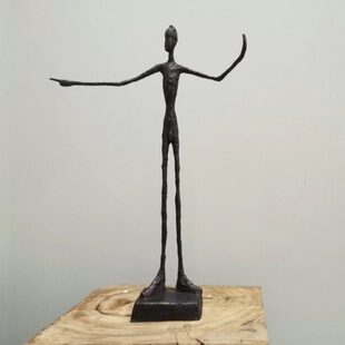 贾科样板间艺术雕塑家居圆五梅定制摆件原创《者》铸现代示铜蒂指