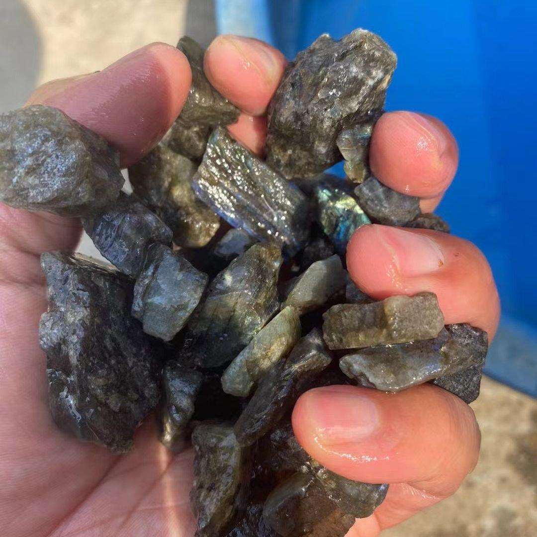 天然拉长石日光石月光石效应水晶扩项原矿碎石毛料原石