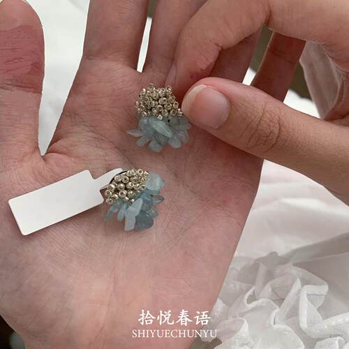 S925纯银清冷感蓝色串珠花朵耳钉