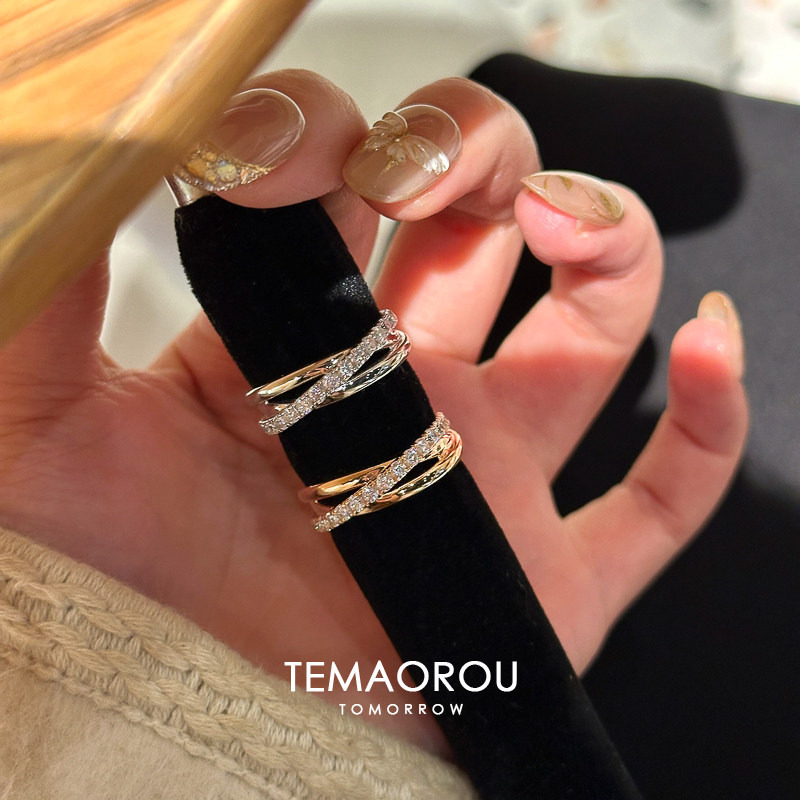 个性仿碎钻三圈交叉戒指女2025新款爆款小众设计轻奢高级感食指戒