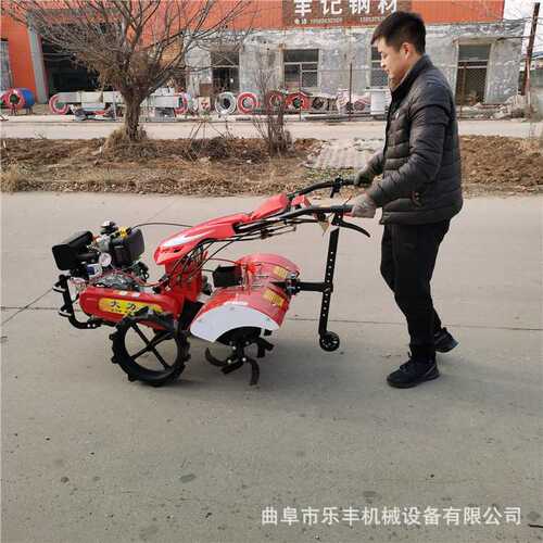 小型汽油旋耕机 手推式微耕机 农用微耕机视频