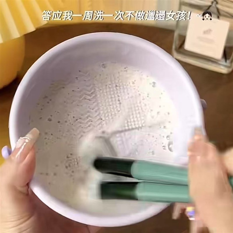 美妆化妆刷收纳盒化妆笔清洗碗矽胶粉扑收纳O层架清洗晾晒一体神