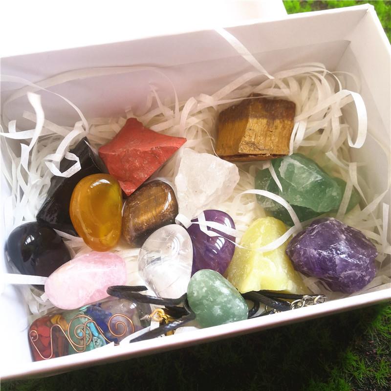 天然石英水晶套装混合粗糙水晶宝石宝石宝石盒