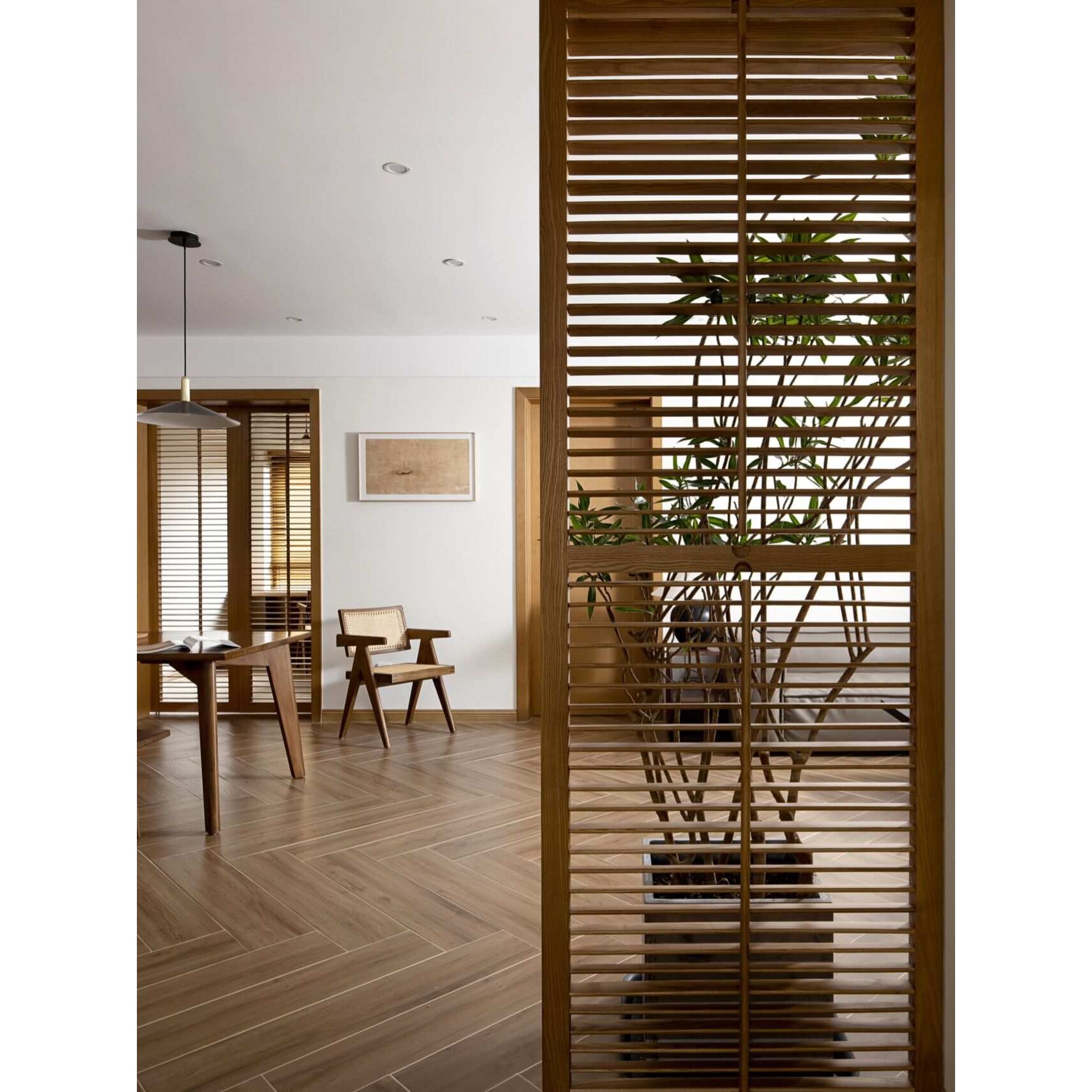 ?日式全实木屏风隔断客厅北欧原木玄关家用小户型简约镂空格栅定