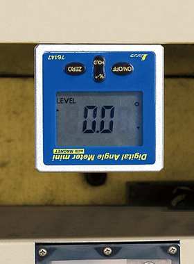 亲和测定企鹅牌数显角度仪迷你全方位测量防尘防雨水带磁石 76447