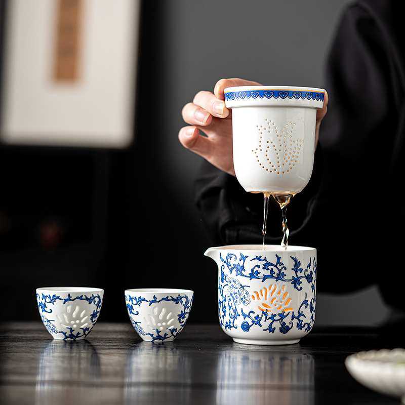 青花玲珑羊脂玉瓷旅行茶具套装缠枝莲户外便携式快客杯一壶四杯,鲜花速递/花卉仿真/绿植园艺,其它园艺用品,淘宝优惠券,粉丝福利购,淘宝优惠卷