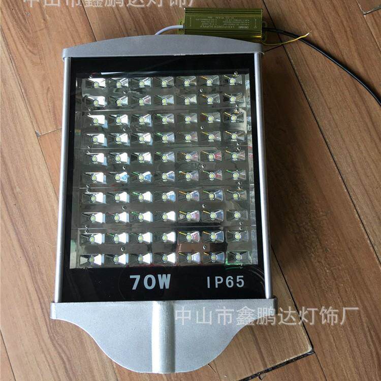 芯鹏达路灯56W98W154W168W182WLED路灯头平板路灯头LED铝材路灯