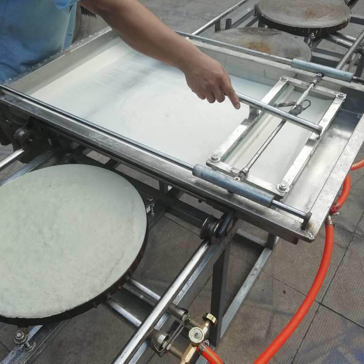 半自动推拉式煎饼机 全自动仿手工煎饼果子机 4个鏊子摊煎饼机器