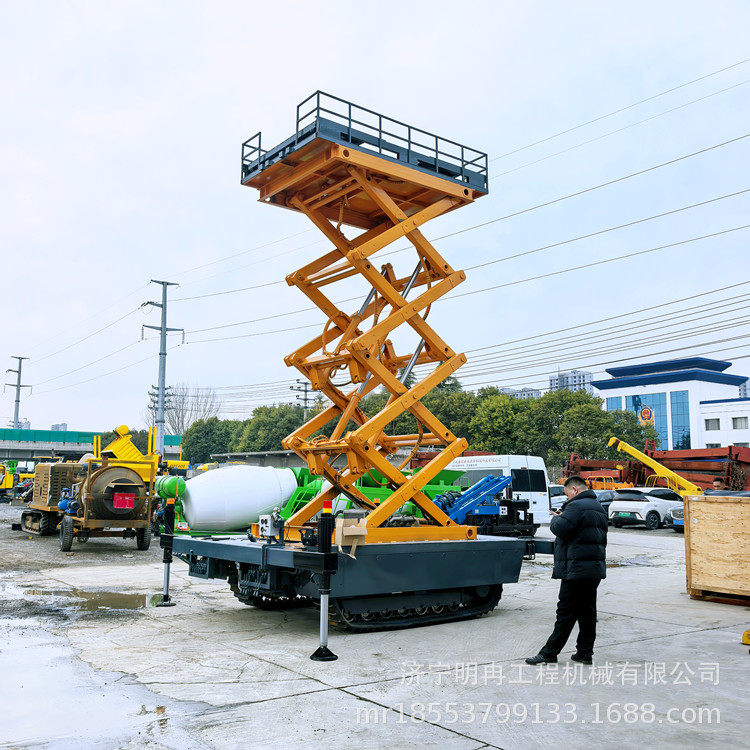 全地形橡胶履带升降平台温室大棚搭建举高搬运高空作业升降平台车