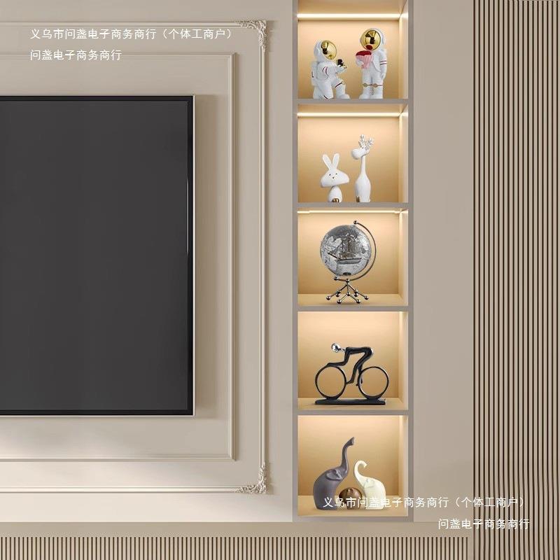德国展示装饰品酒小众柜子玄关电视柜客厅感玻璃艺术摆件