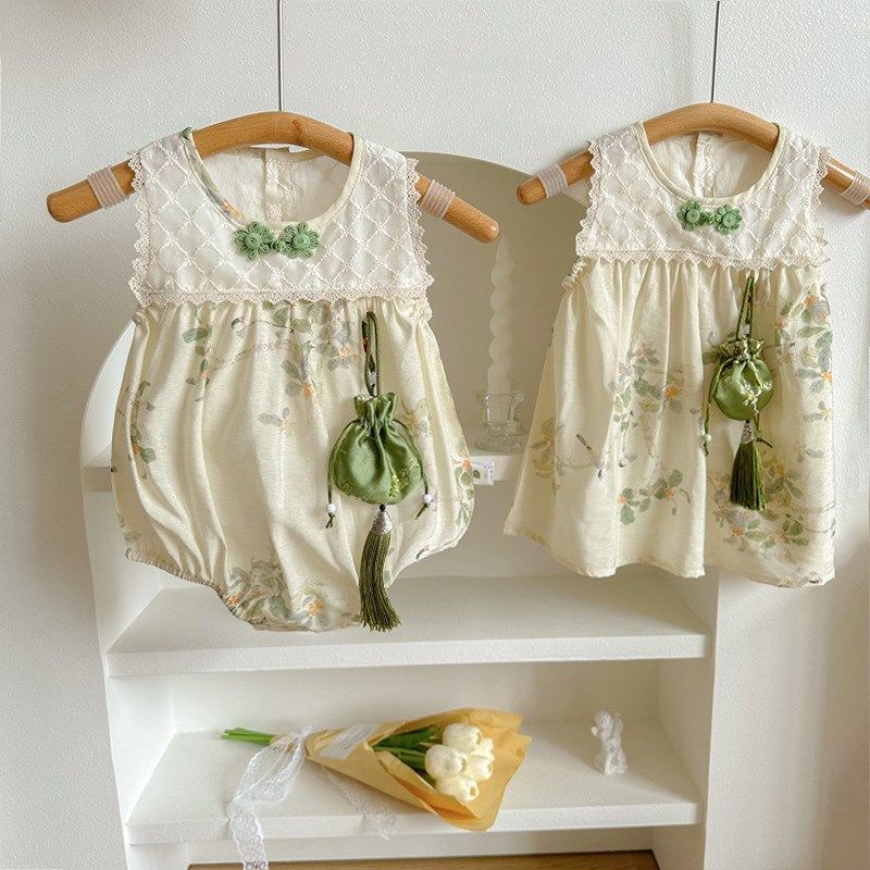 中式婴儿衣服宝宝夏装男女裙子夏季连体包屁满月百天周岁礼服夏天图片