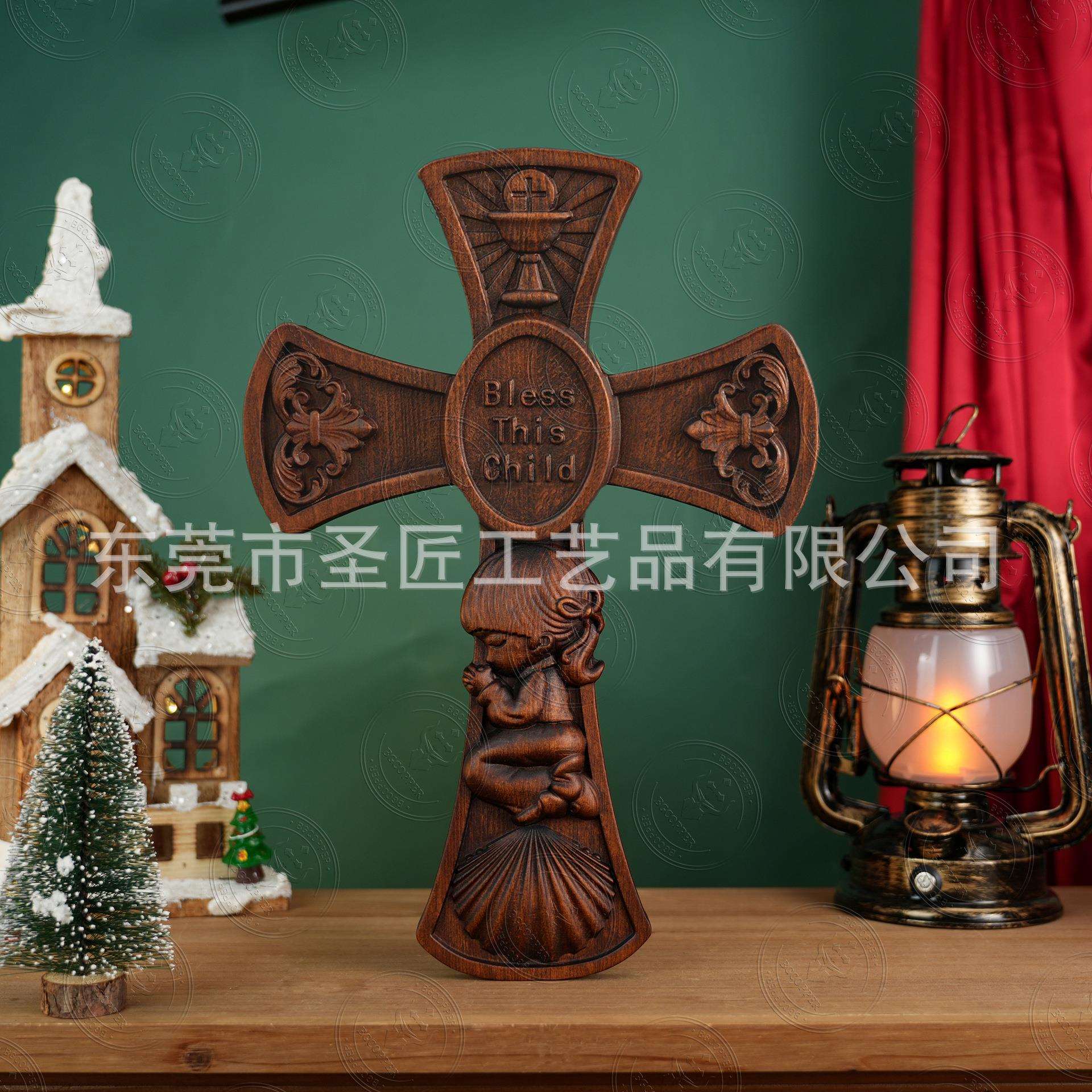 古典家居饰品跨境木制洗礼套装圣诞木制实木雕刻挂件装饰桌面