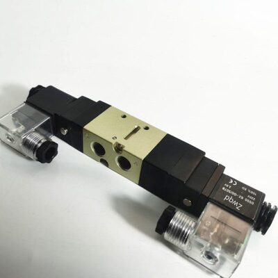 换三中控S双气动0位32K1封闭电磁阀五电控制阀V通央向