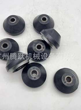 挖掘机装载机配件pc30uu-3 3tnv84 机脚胶21U-01-31211