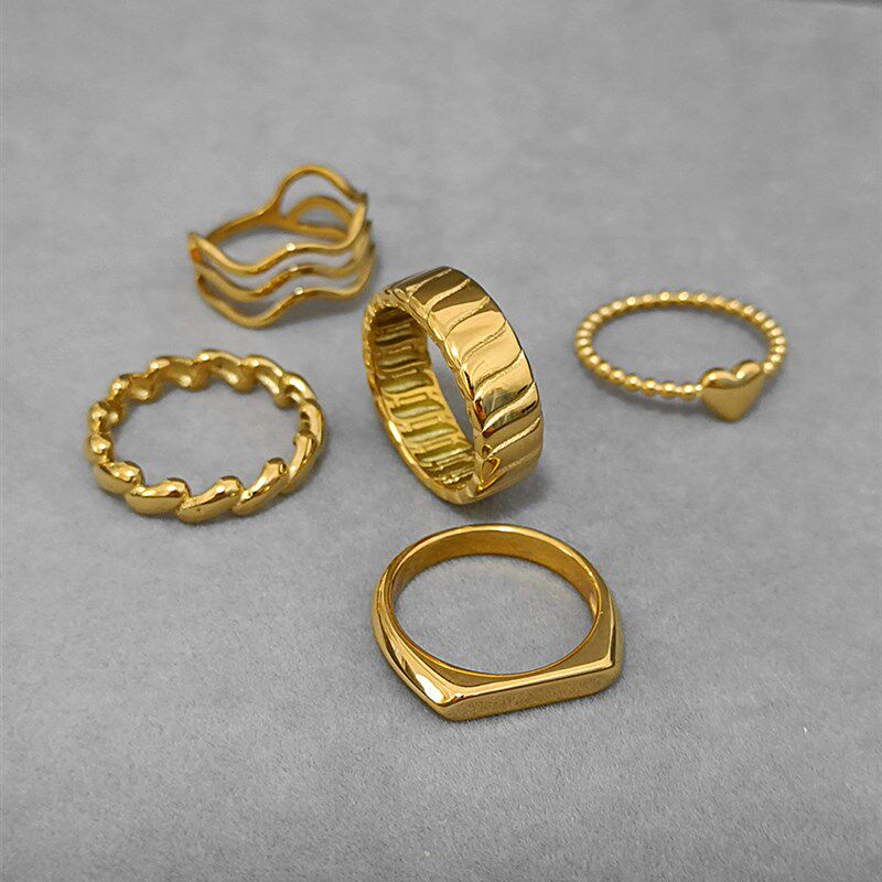 2023年e秋新款金属不易掉色时髦素圈金色戒指高级感冷淡指环保色