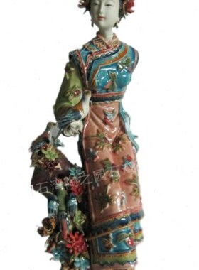 系列精品林乃河家居装饰摆件送礼鸟花湾石桌面公仔陶瓷纯手工人物