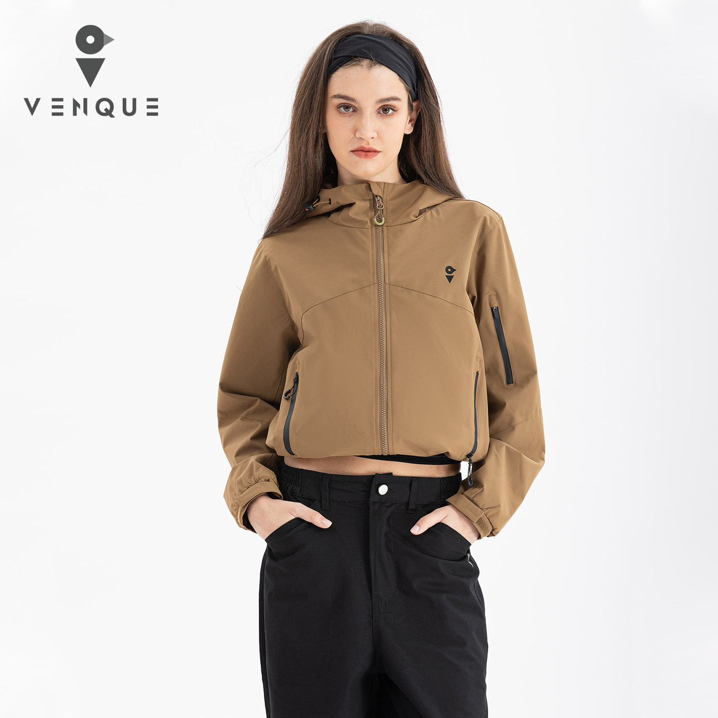 venque/范克女士防泼水连帽运动户外风衣拉链外套短款女2026新款