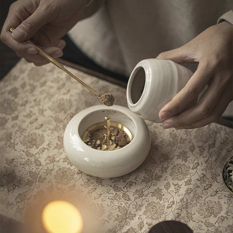 墨己 草木灰香道配件用具 茶道瓶 铜制打香篆工具 陶瓷花插瓶