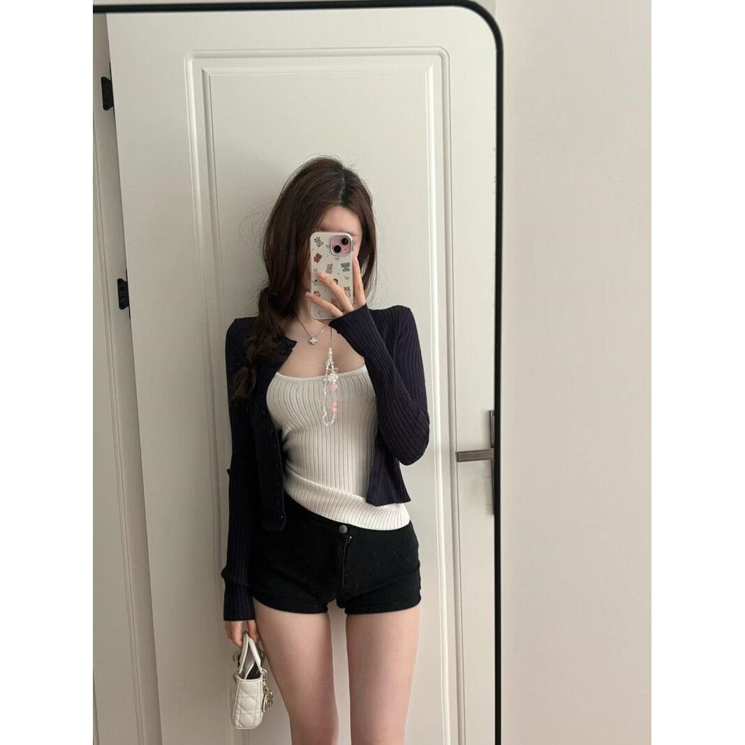 简约气质时尚套装女春秋季新款宽松纽扣开衫显瘦修身休闲风两件套